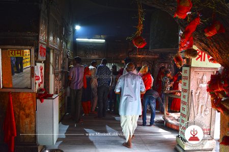 inside-salasar-balaji-temple-rajasthan