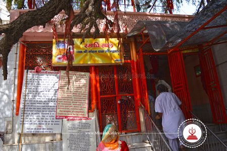 mohandasji-samadhi-salasar-balaji-temple-rajasthan